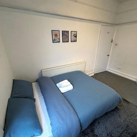 Cosy Double Rooms A Stones Throw From Wembley Stadium Londres Exterior foto