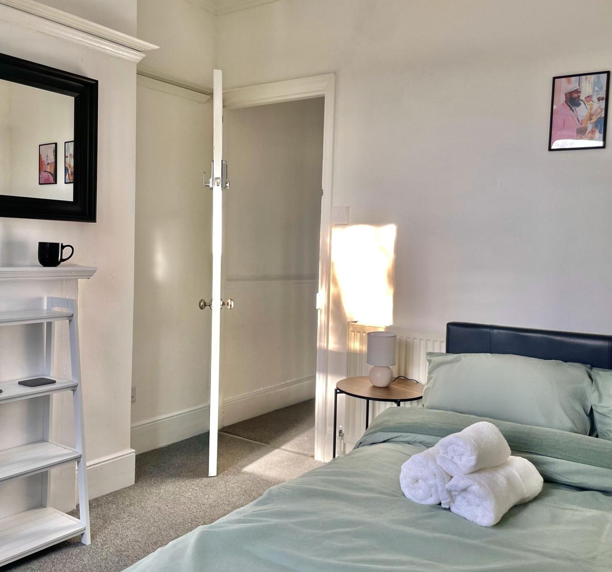 Cosy Double Rooms A Stones Throw From Wembley Stadium Londres Habitación foto